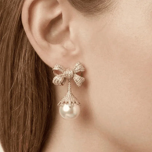 Lustre Bow Pearl