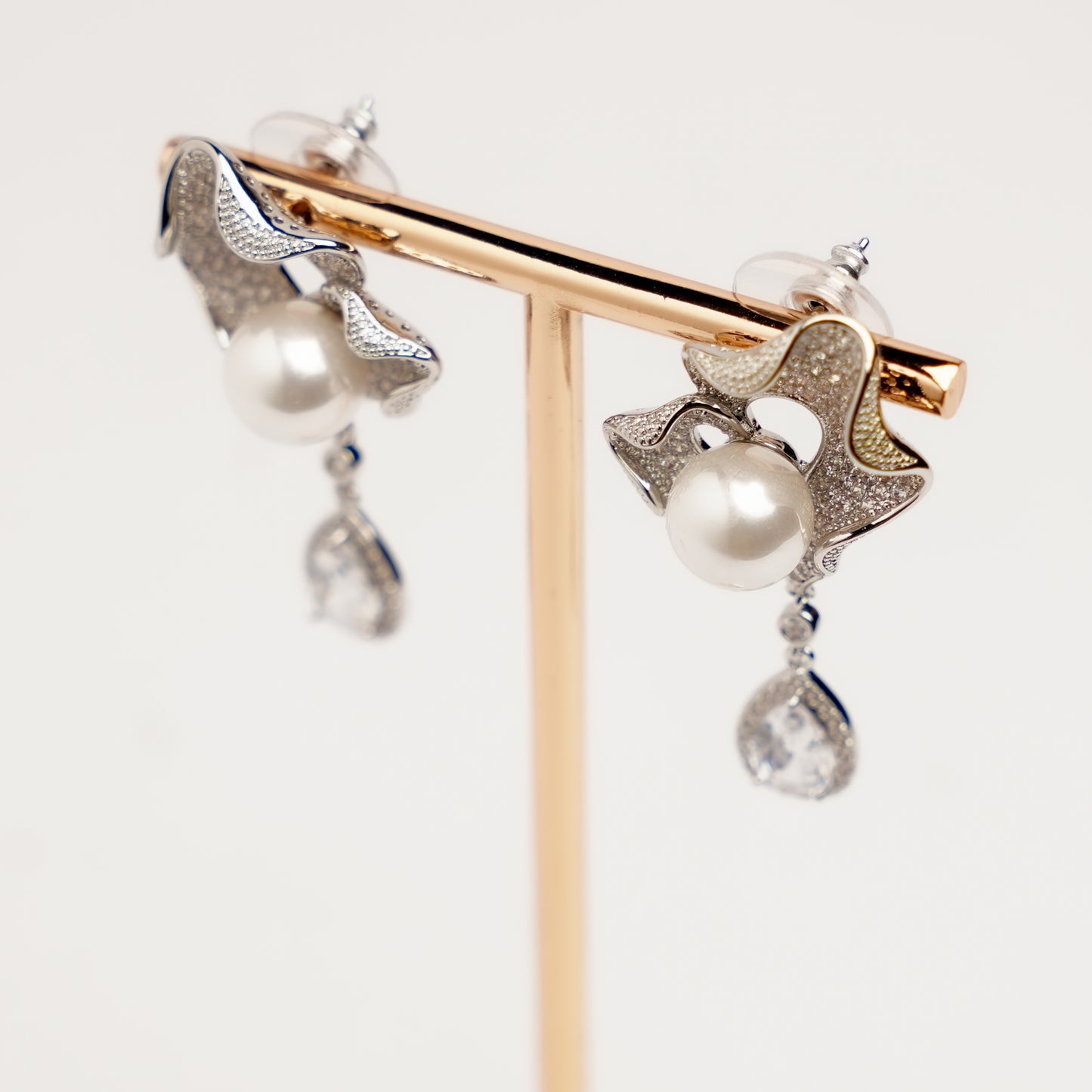 Opal Pearl Dewdrop