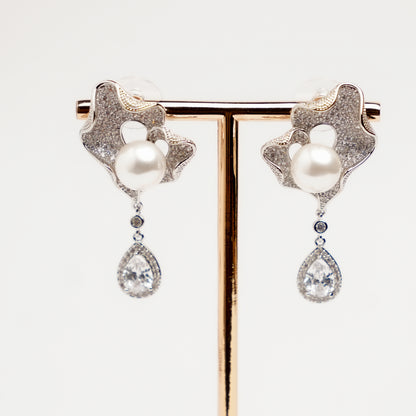 Opal Pearl Dewdrop